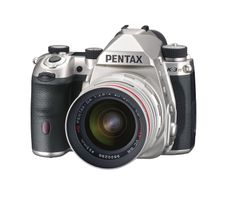 Pentax K-3 Mark III silver + DA 20-40mm