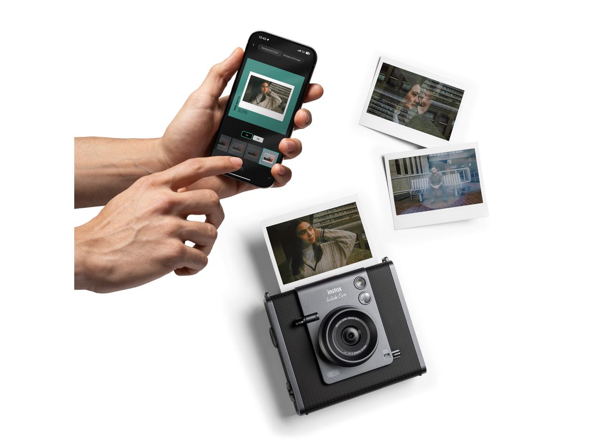 Fujifilm Instax Wide Evo Black