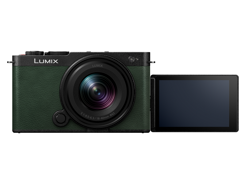 Panasonic Lumix S9 + 18-40mm Dark Olive