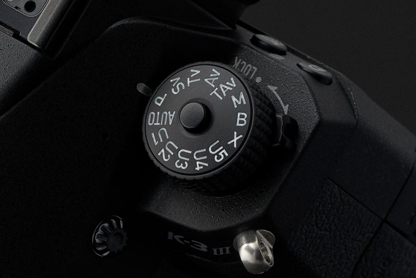 Pentax K-3 Mark III Monochrome + 20-40mm