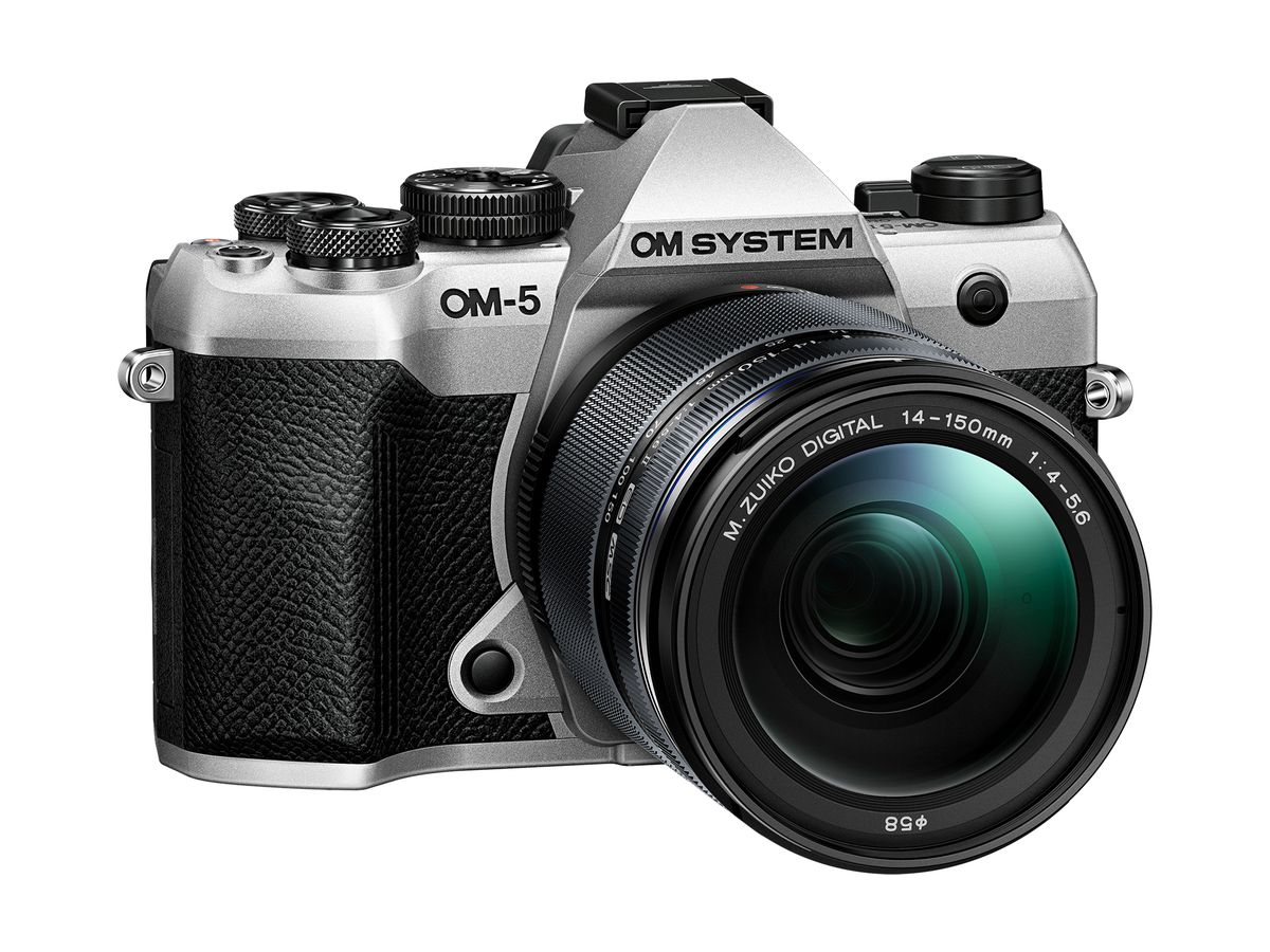 OM System OM-5 Mark II silver 14-150mm