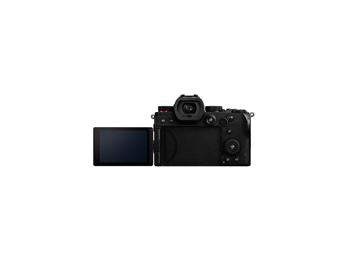 Panasonic Lumix S5D + 28-200mm