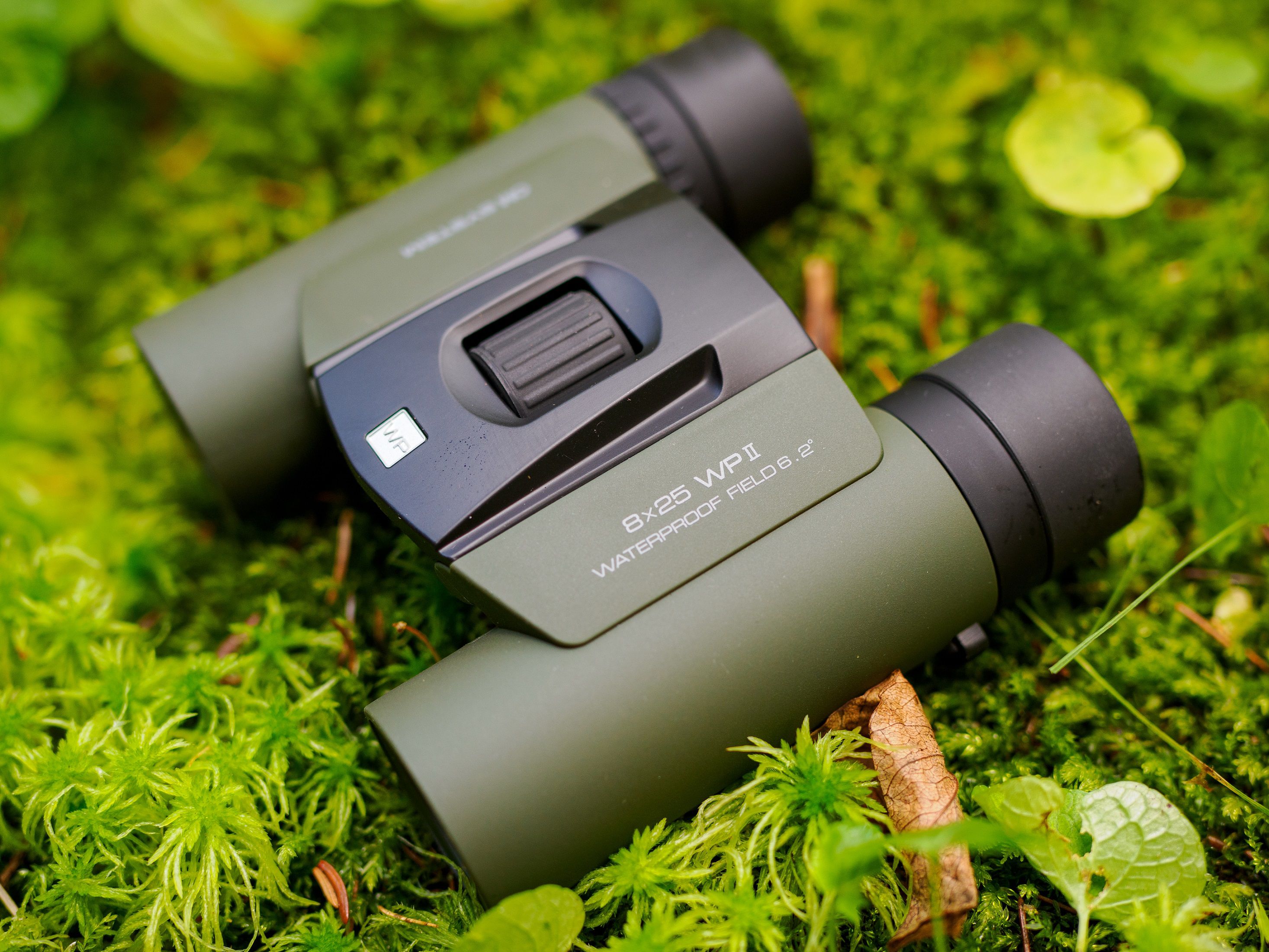 OM System 8x25 WP II Forest green