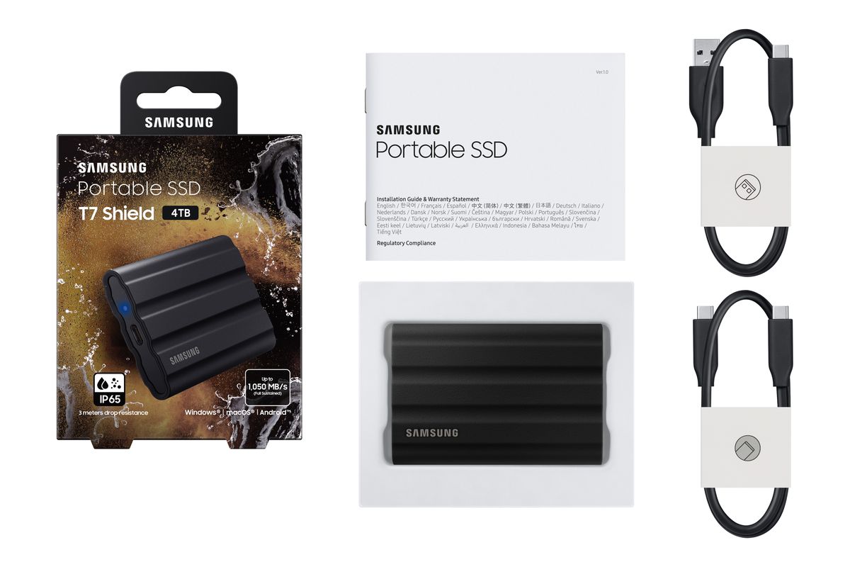 Samsung PSSD T7 Shield 4TB black