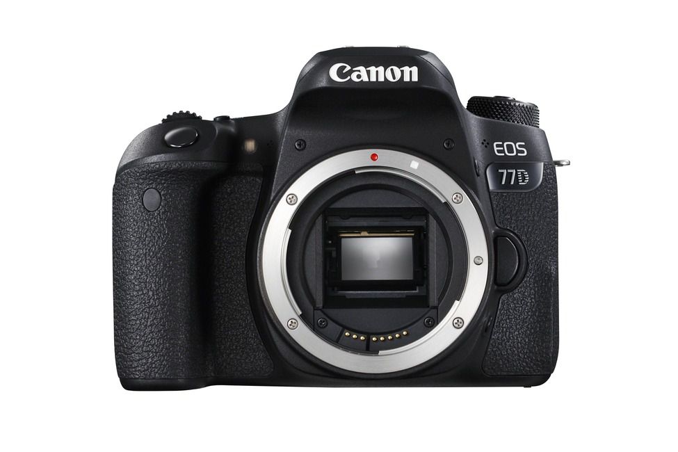 Canon EOS 77D Body