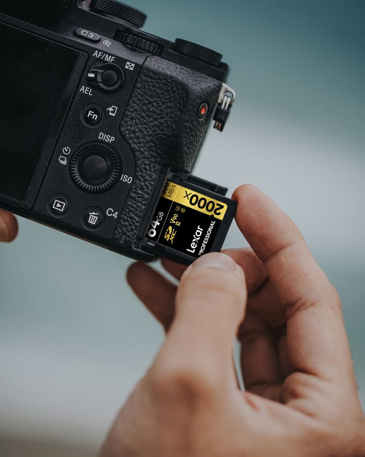 Lexar 2000x UHS-II SDXC 64GB Gold