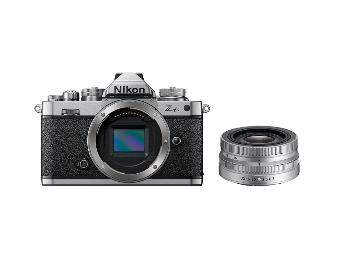 Nikon Z fc silver + Nikkor Z 16-50mm SL
