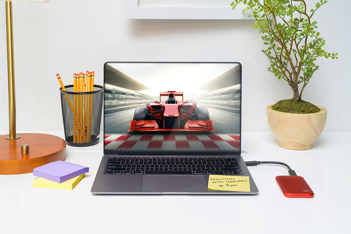 WD My Passport SSD 2TB gold