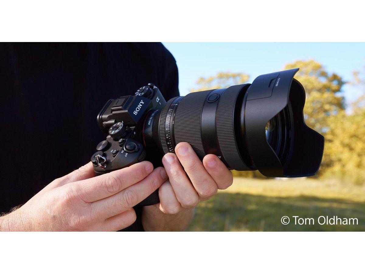 Sony E-Mount FF 28-70mm F2.0 OSS