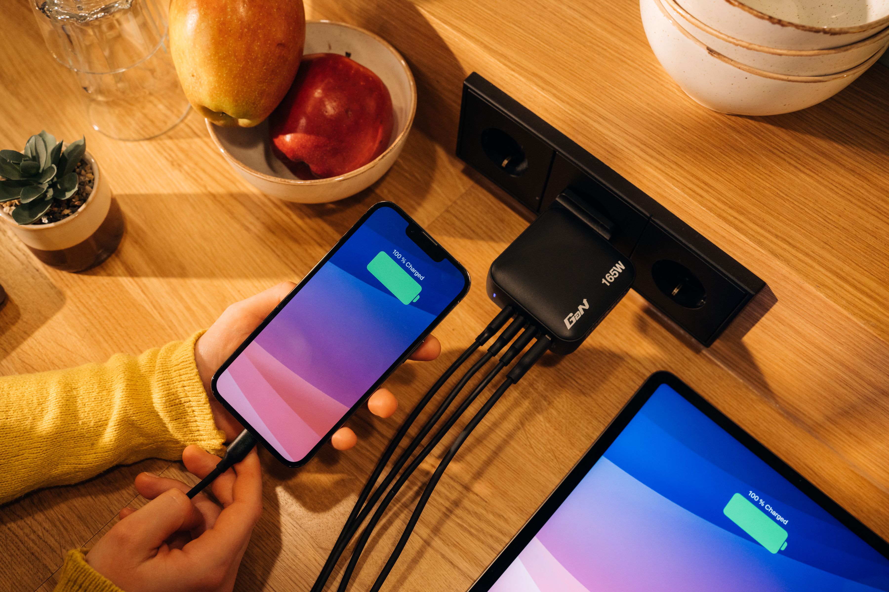 Verbatim Mini GaN 4 Port Charger 165W