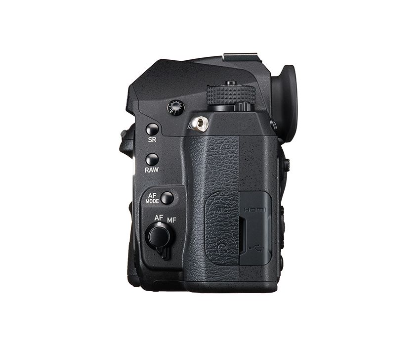 Pentax K-3 Mark III Monochrome + 20-40mm