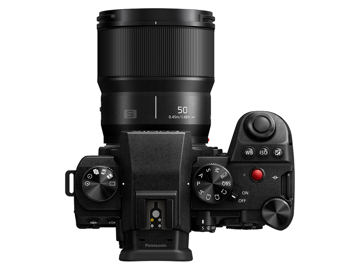 Panasonic Lumix S5M2 Body + 50mm 1.8