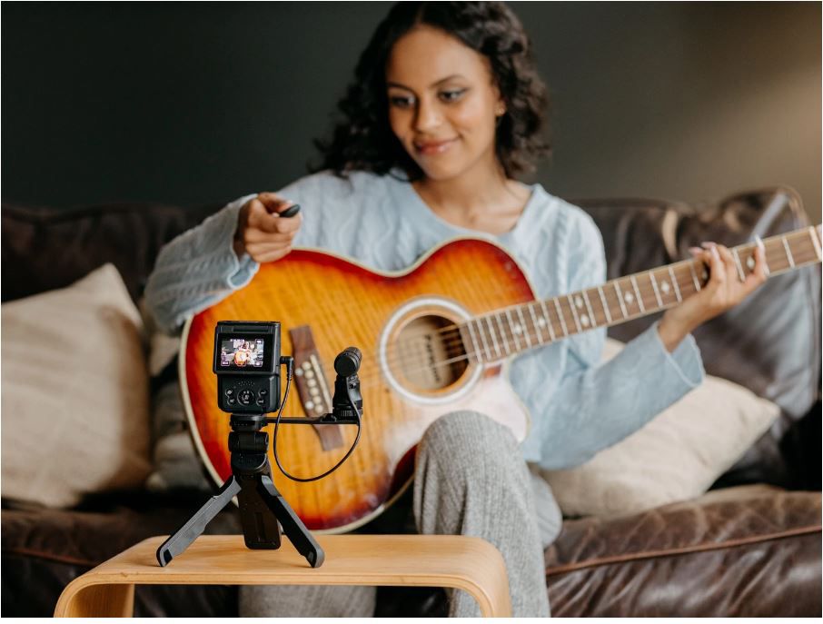 Canon Powershot V10 Vlogg-Kit Silber