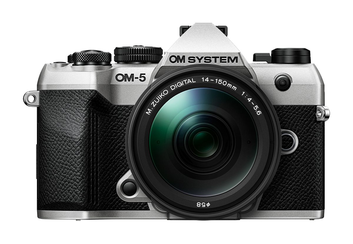 OM System OM-5 Mark II silver 14-150mm