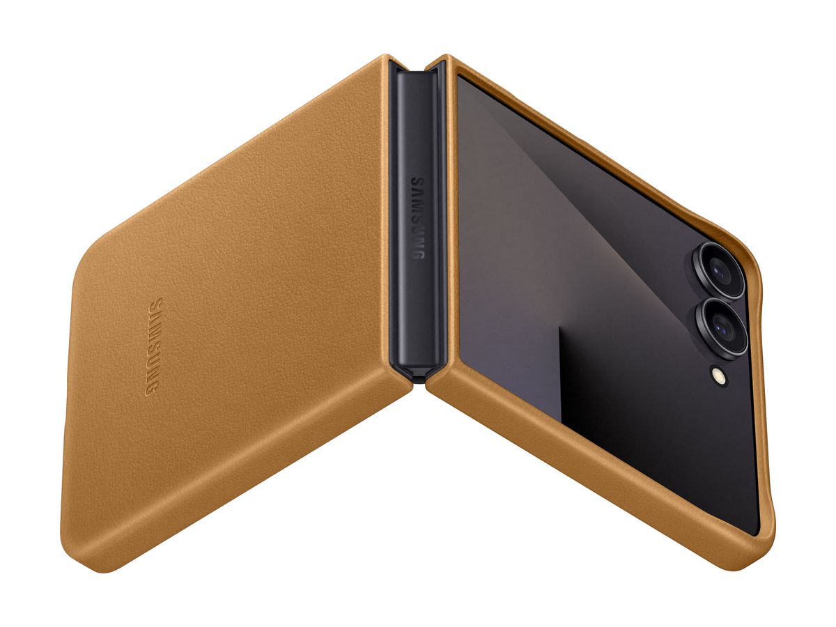 Samsung Flip 7 Kindsuit Case Camel