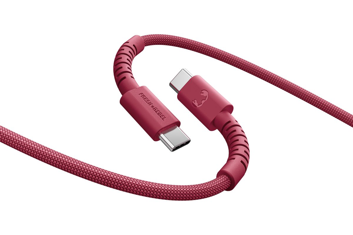 Fresh 'n Rebel USB-C to USB-C Berry Red
