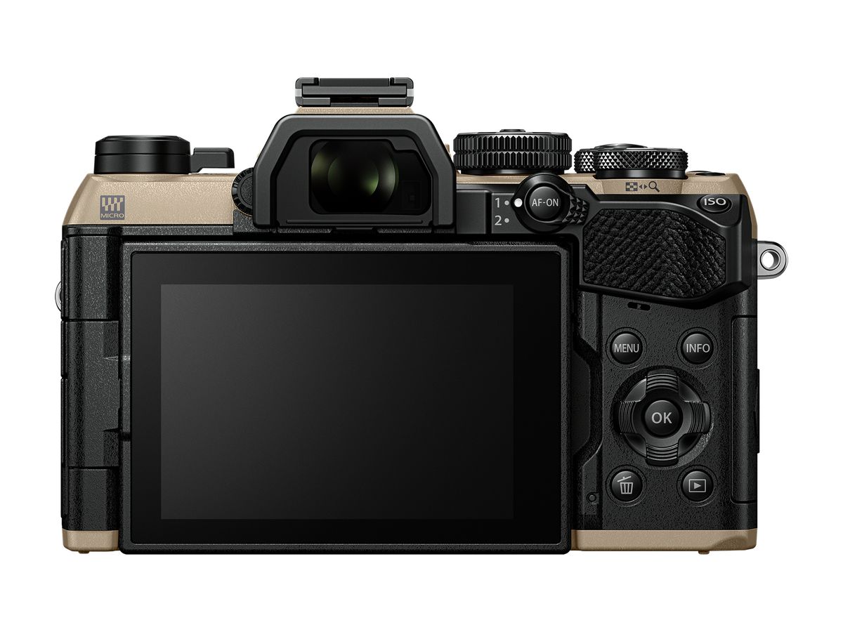 OM System OM-5 Mark II Body sand