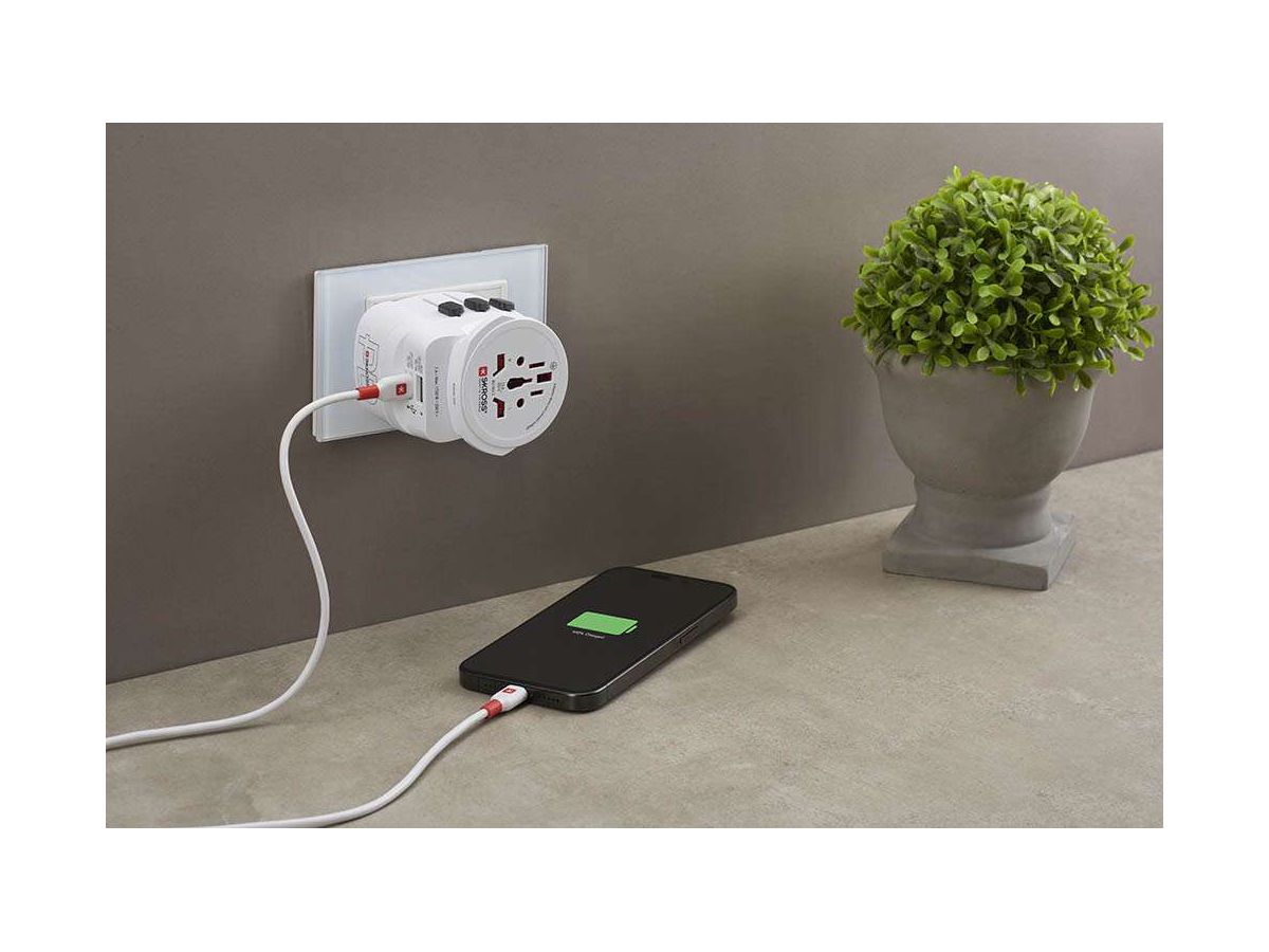 Skross PRO Light USB AC45PD World