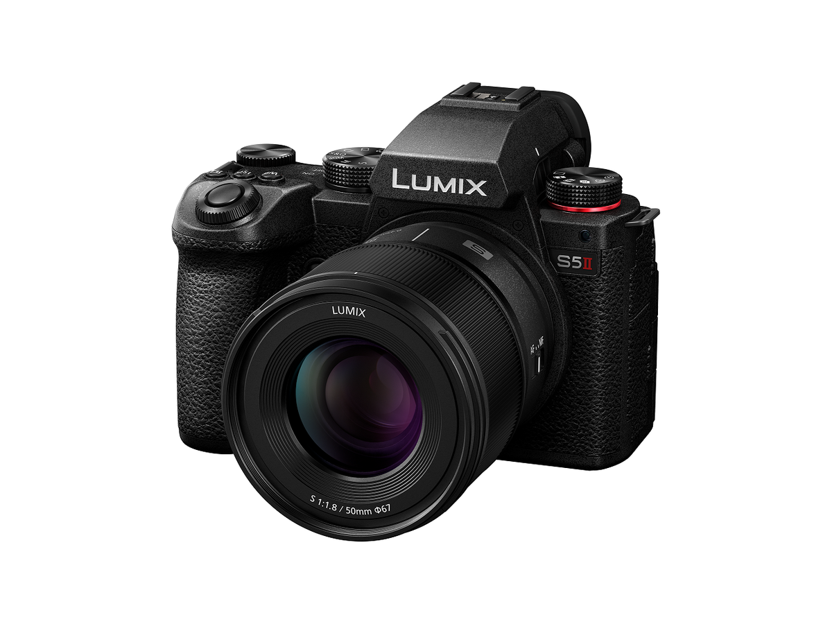 Panasonic Lumix S5M2 Body + 50mm 1.8