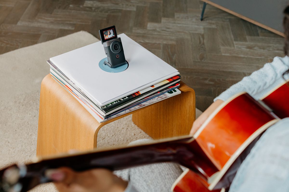 Canon Powershot V10 Vlogg-Kit Silber