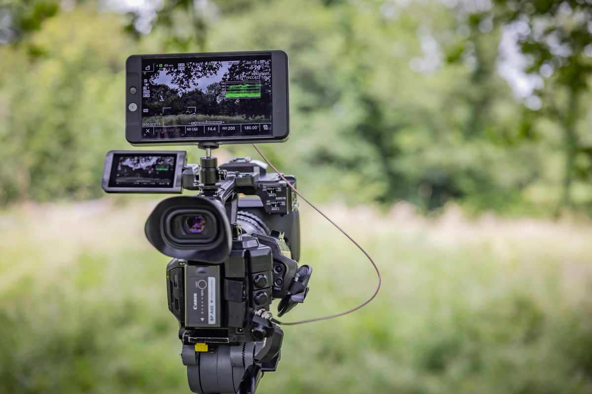 Canon XF605 Camcorder Professional