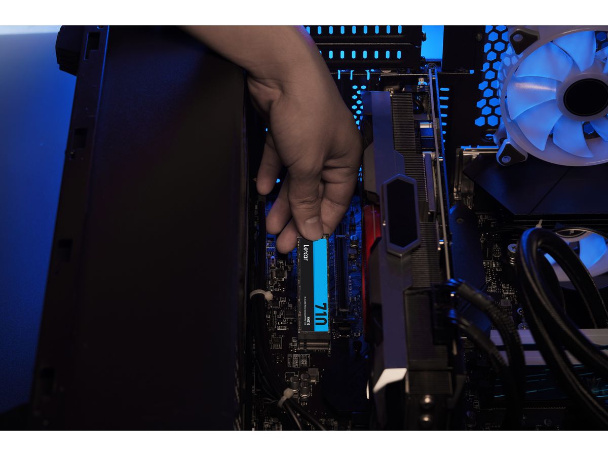 Lexar NM710 M.2 SSD 2TB Gen4x4