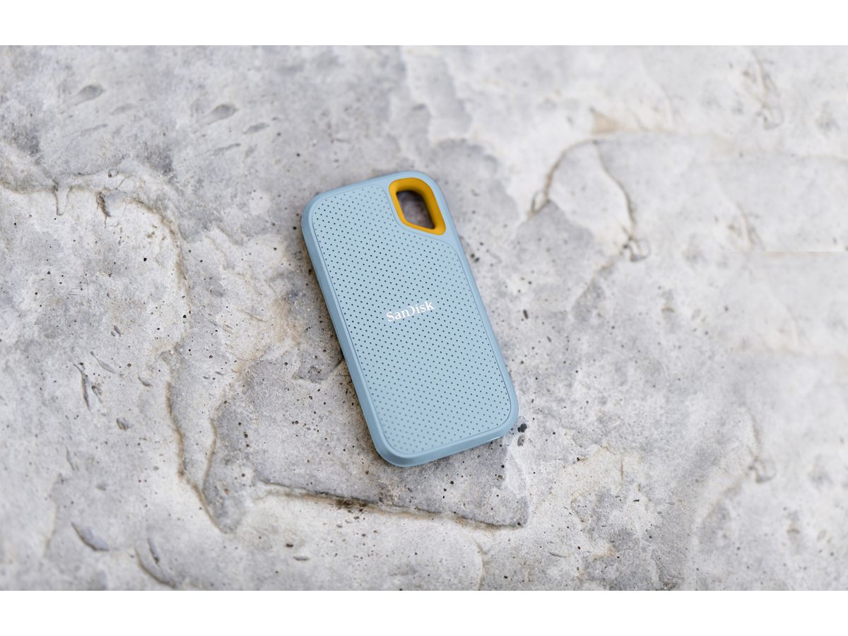 SanDisk Extreme Portable SSD 2TB V2 blue