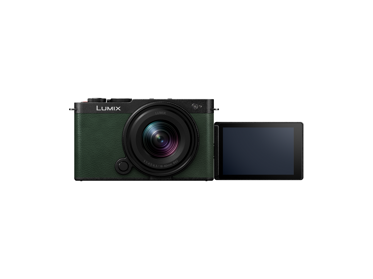 Panasonic Lumix S9 + 18-40mm Dark Olive