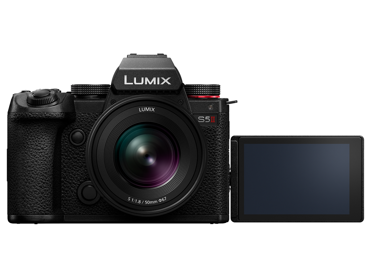 Panasonic Lumix S5M2 Body + 50mm 1.8