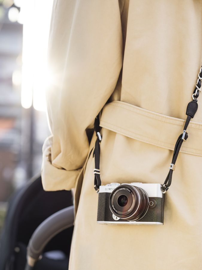 Olympus E-P7 Body silver incl. Battery