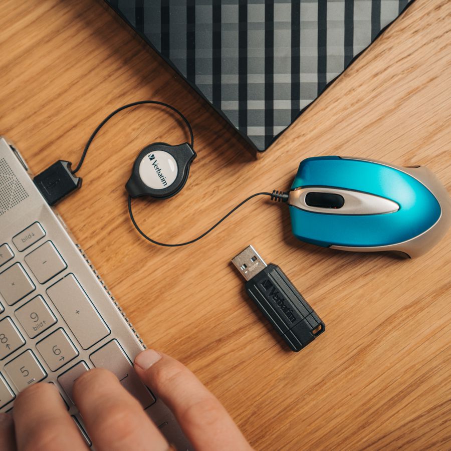 Verbatim Go Mini Travel Mouse Blue