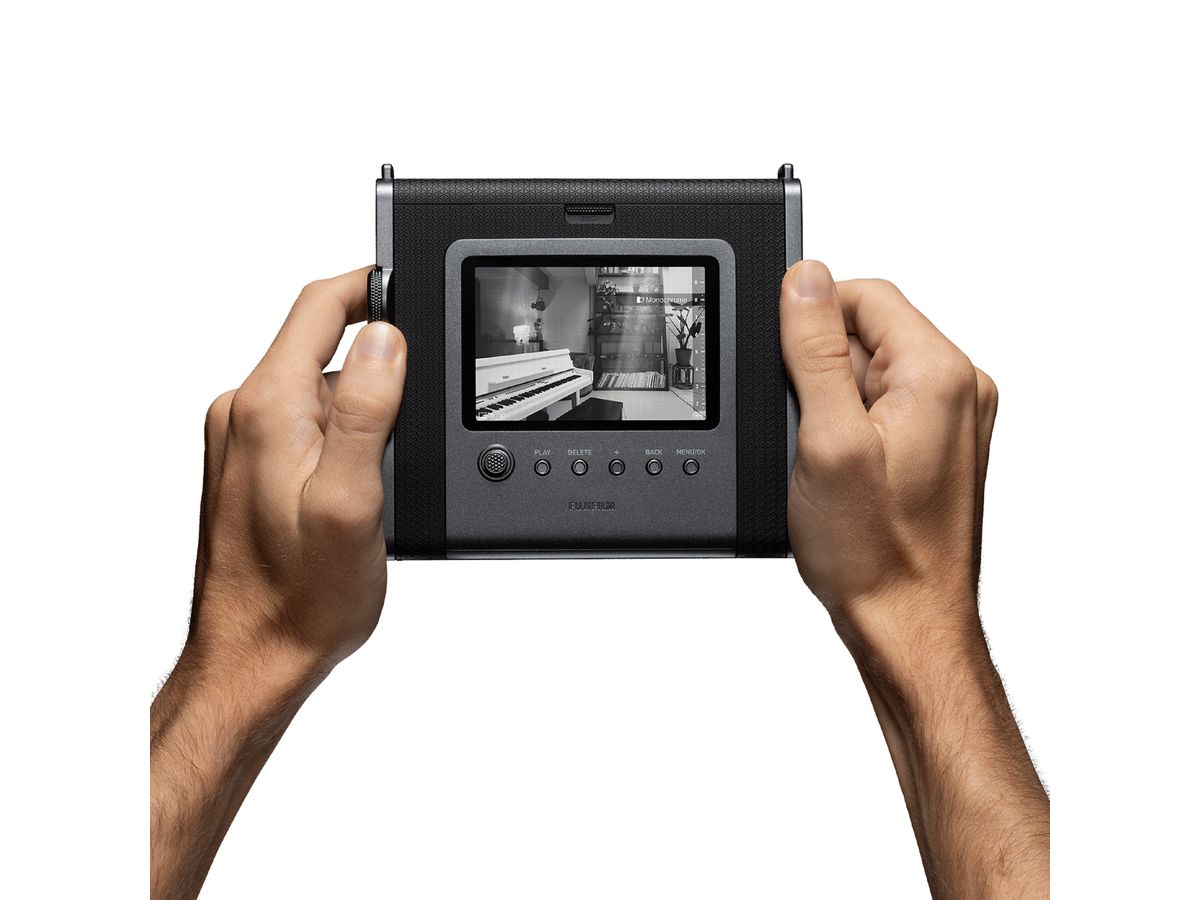 Fujifilm Instax Wide Evo Black